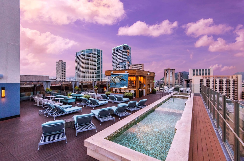 Hokulani Waikiki By Hilton Grand Vacations 9/68