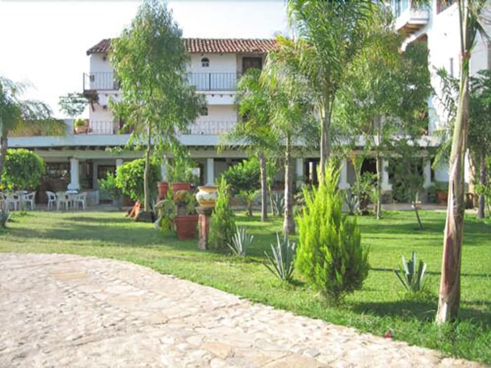 Hacienda la Puerta de Enmedio 53/56