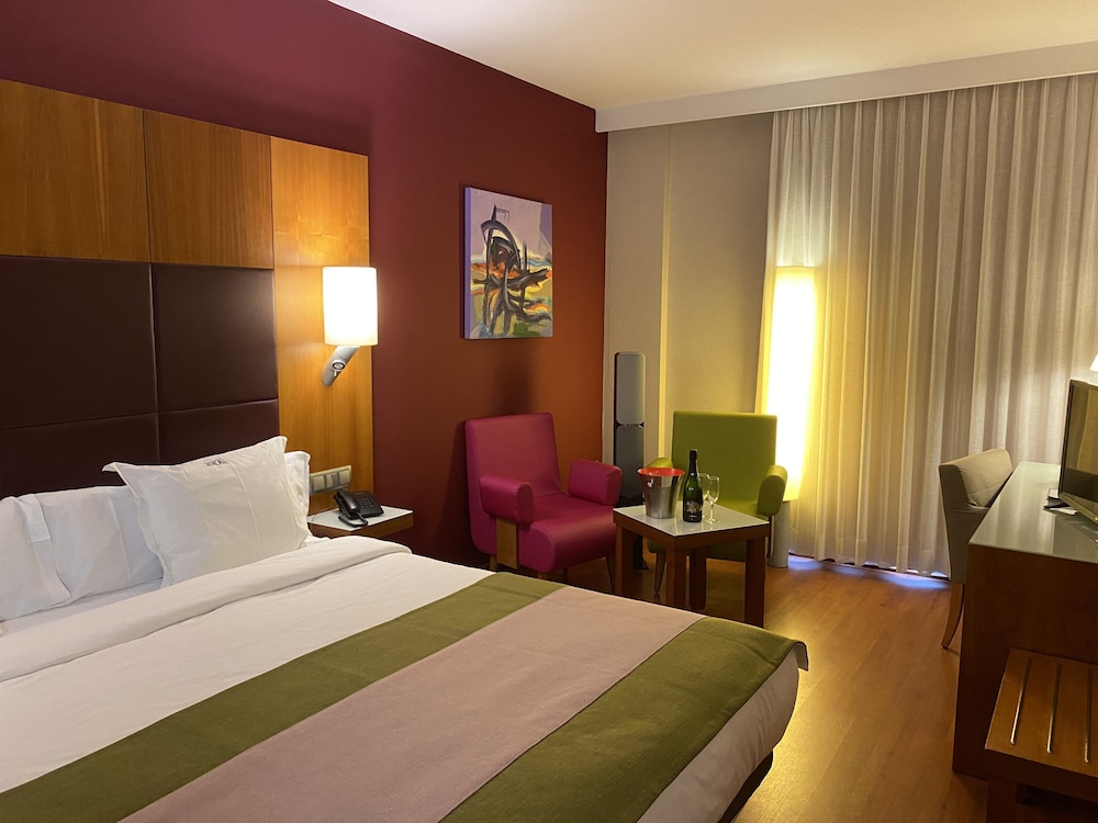 SUPERIOR, DOUBLE BED, HOT TUB