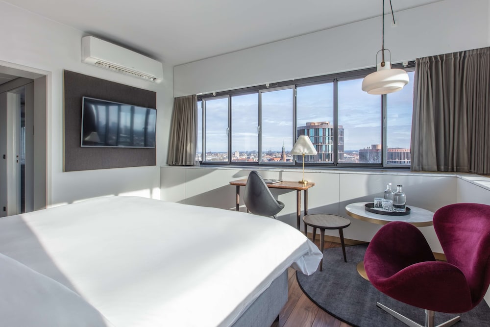 RADISSON COLLECTION ROYAL HOTEL, COPENHAGEN 20/72