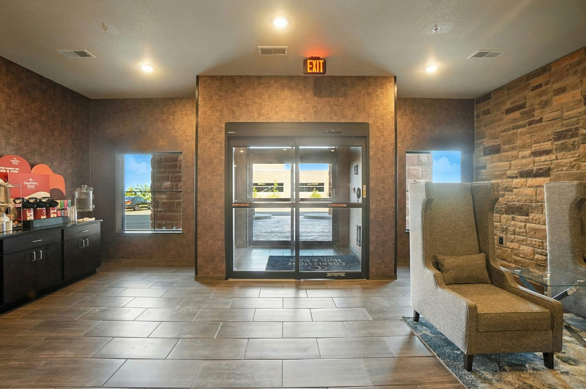 Cobblestone Hotel & Suites-Bellefontaine 17/50