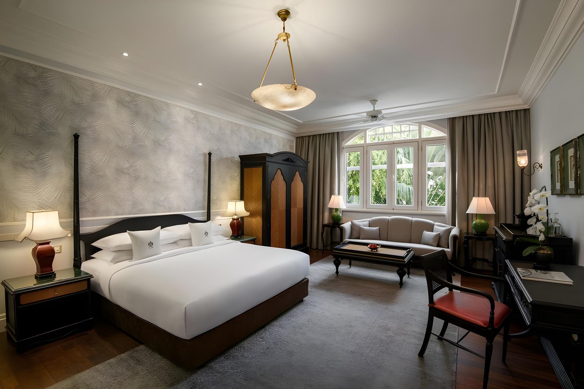 Superior, Suite, King Bed, Heritage Wing