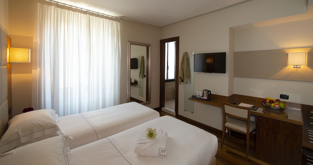 SUPERIOR, TWIN BEDS