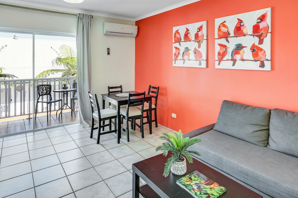 CORAL TREE INN 32/53