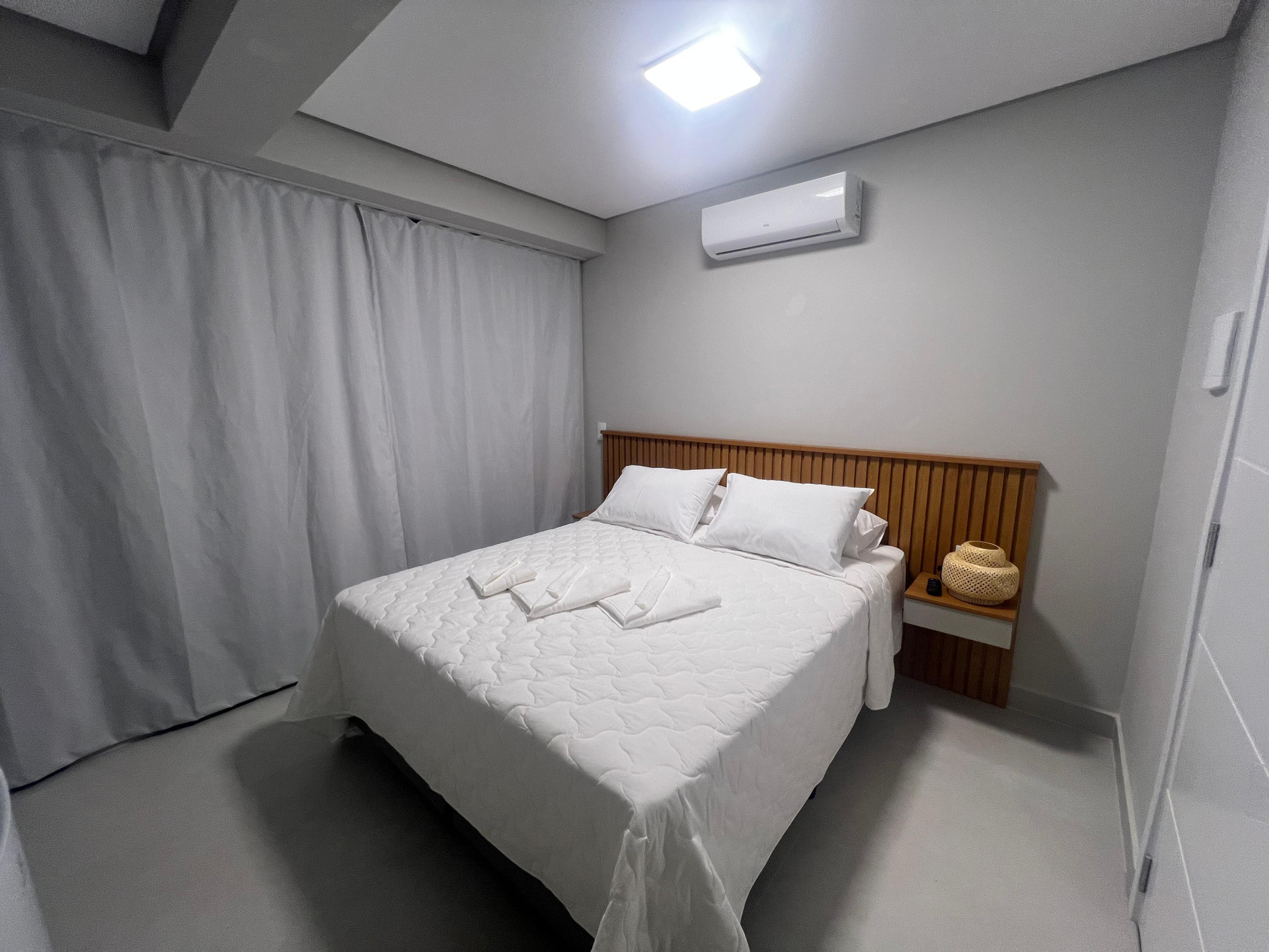 Suite, Double Bed, Partial Sea View