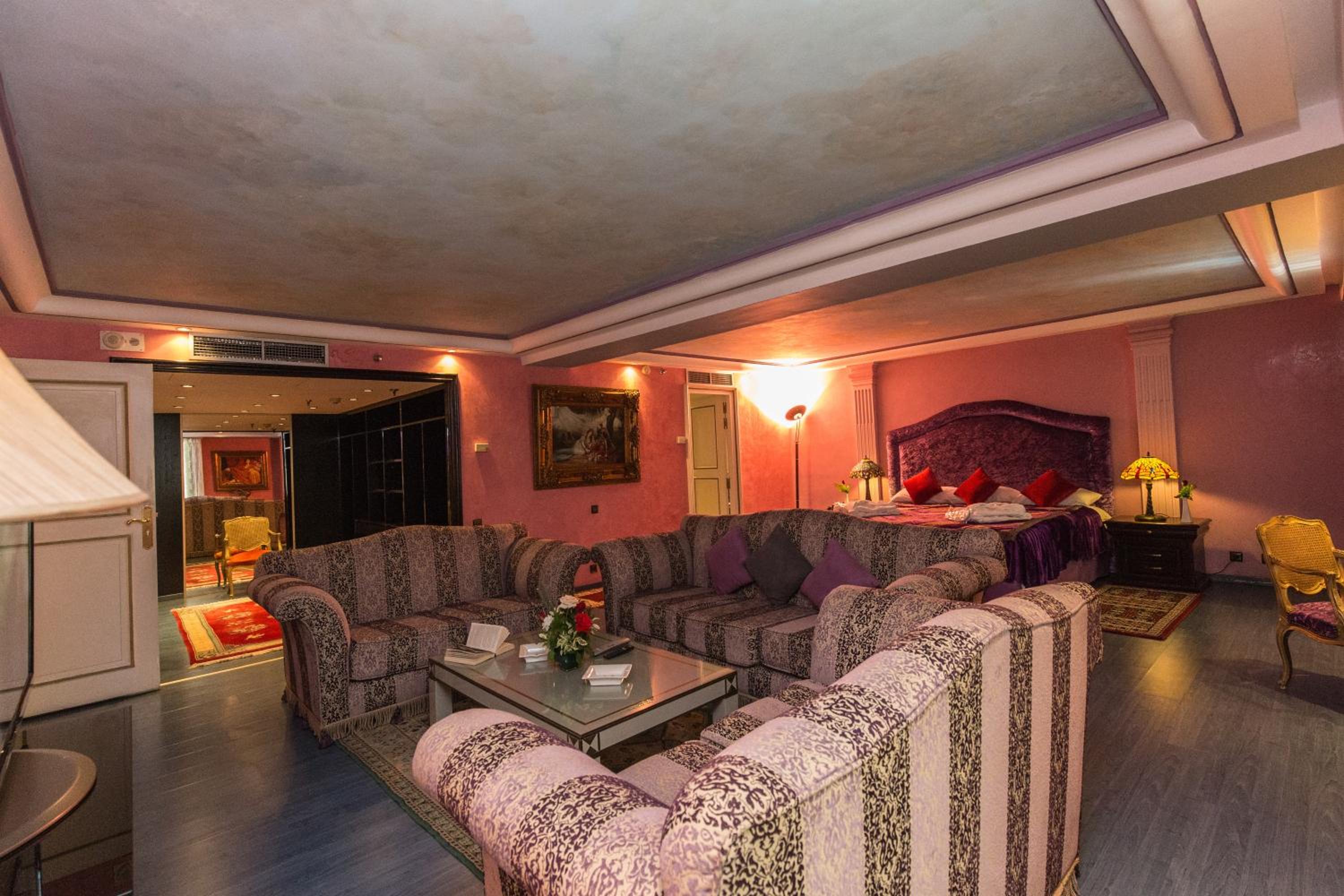 Royal, Suite, King Bed
