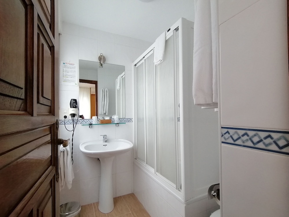 Anosa Casa Hostal 64/73