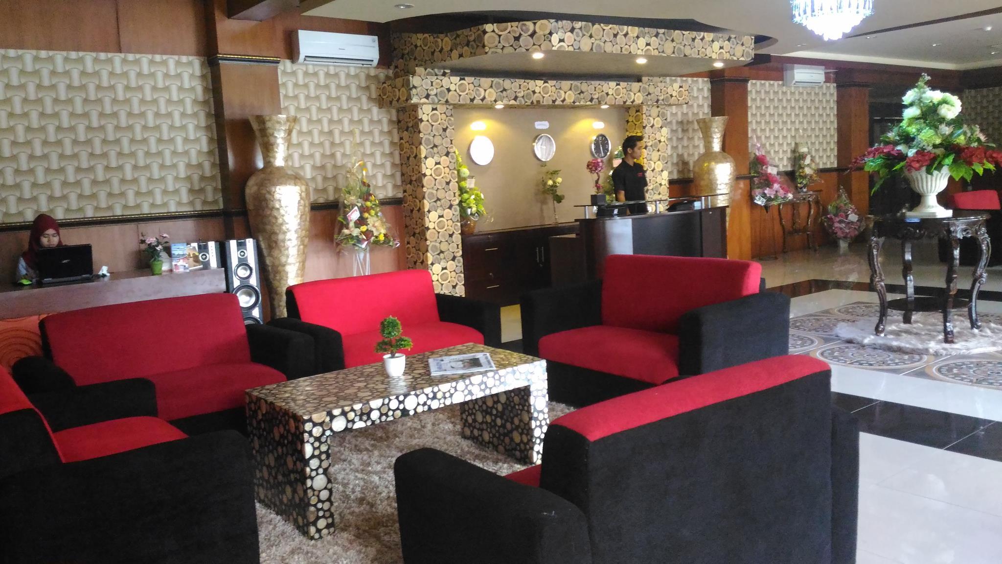 Red Chilies Hotel 4/7