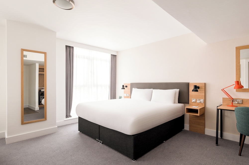 STANDARD, DOUBLE BED