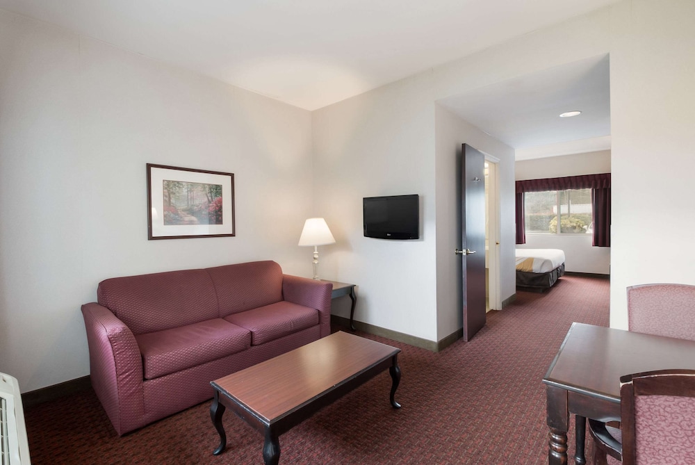 Quality Inn Grand Suites Bellingham 21/29