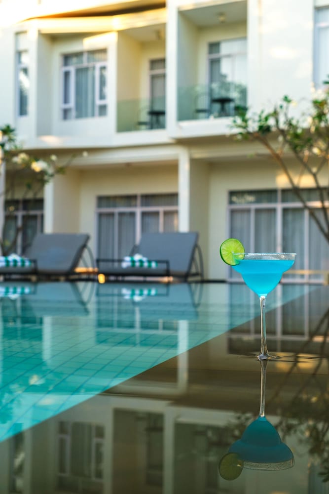 ANGKOR ELYSIUM SUITE 3/50