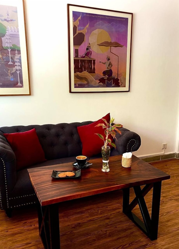 Suite Home Boutique Hotel 48/60