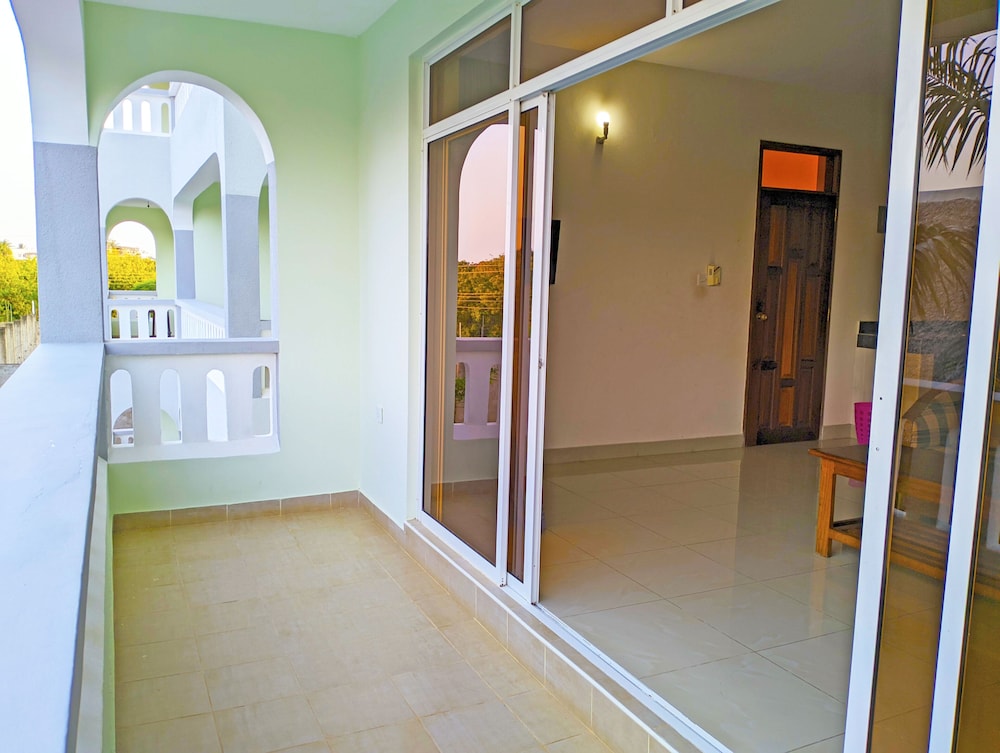 Nightingale Apartments photo3
