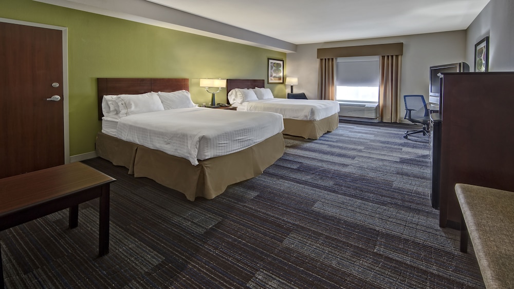 Holiday Inn Express Hotel Suites Cookeville 19/73