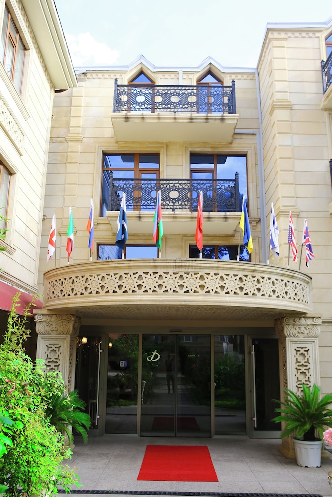 Deluxe Hotel Ganja 2/55