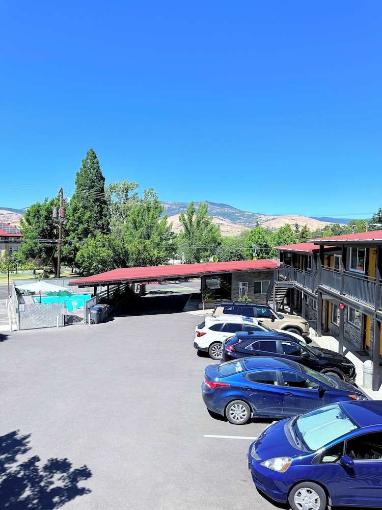 Timbers Motel 40/50