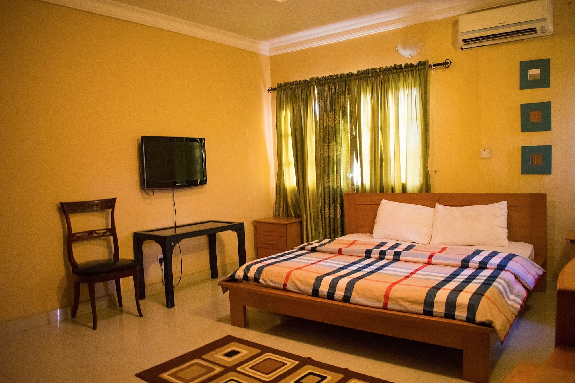 2 BEDROOMS, APARTMENT