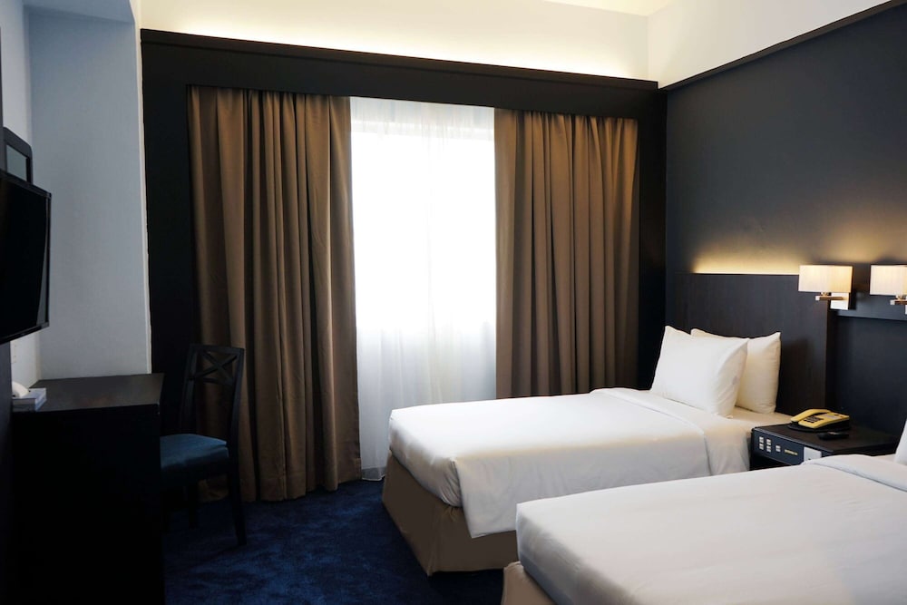 DELUXE, SINGLE BED