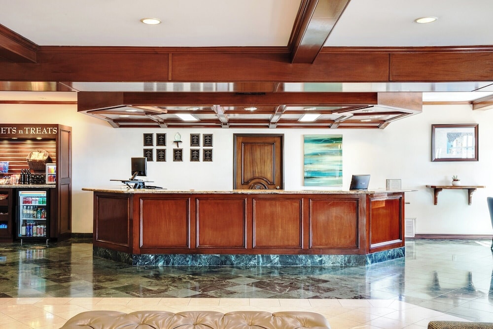 Ayres Suites Diamond Bar 4/65