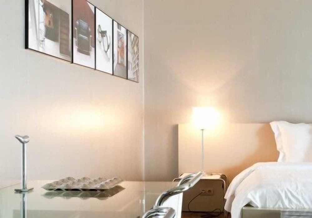 Hotel Recour 8/50