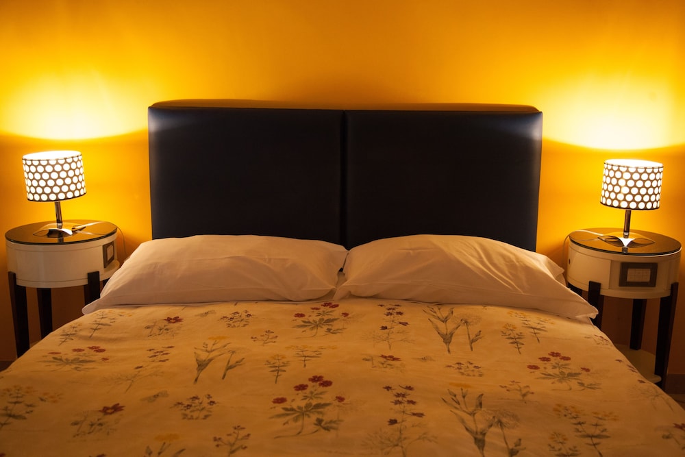 Deluxe Rooms 21/59