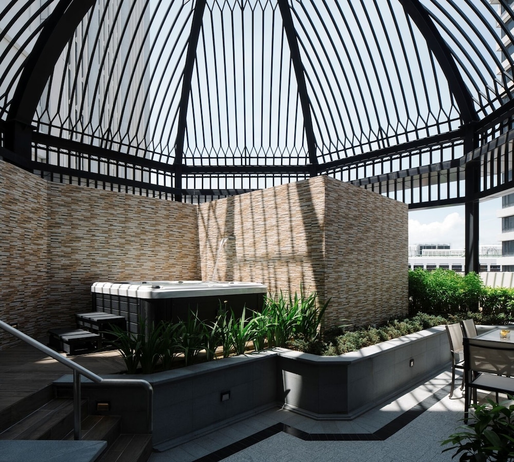 Grand Park City Hall 6/50