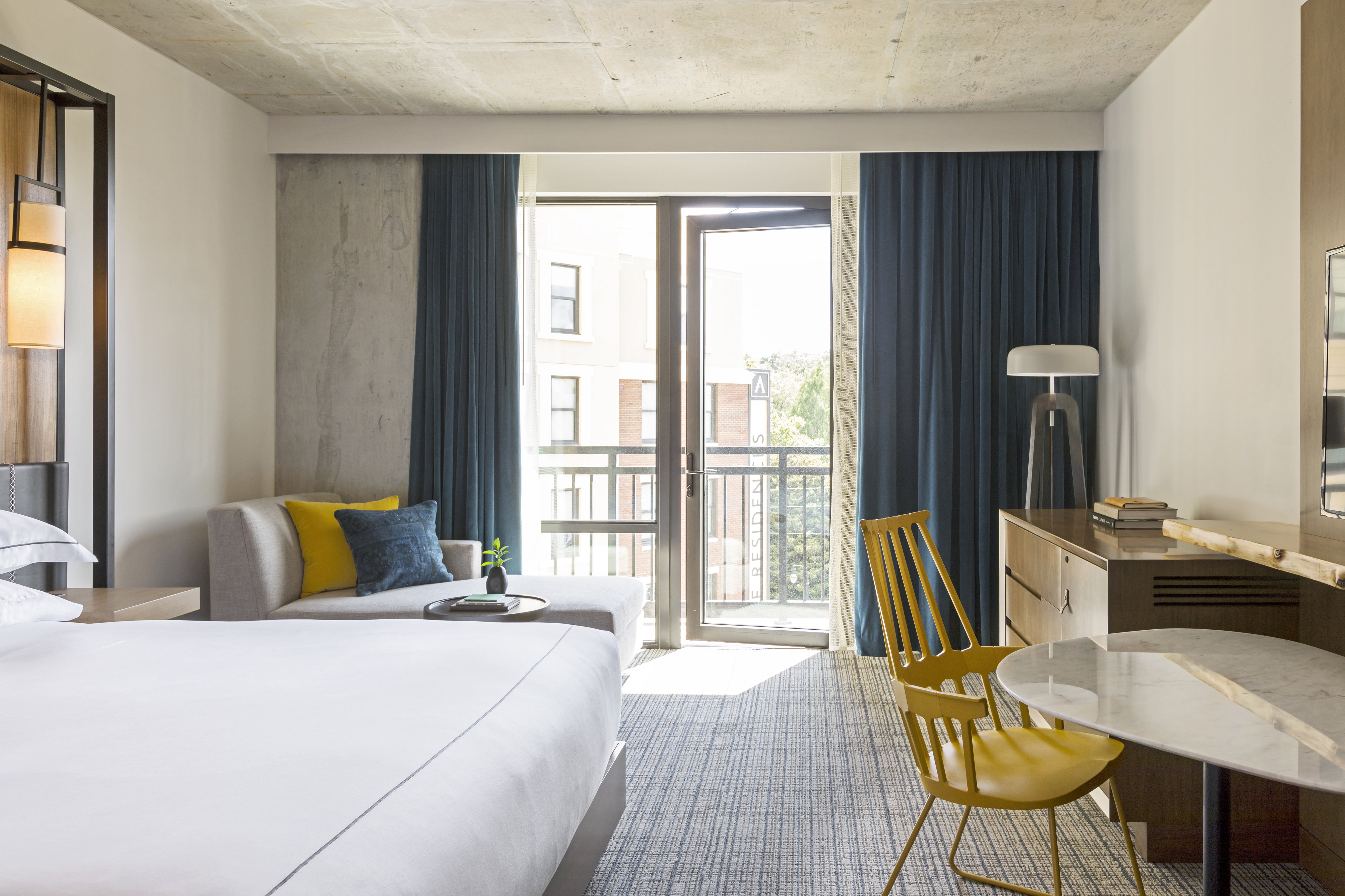 Premier, King Bed