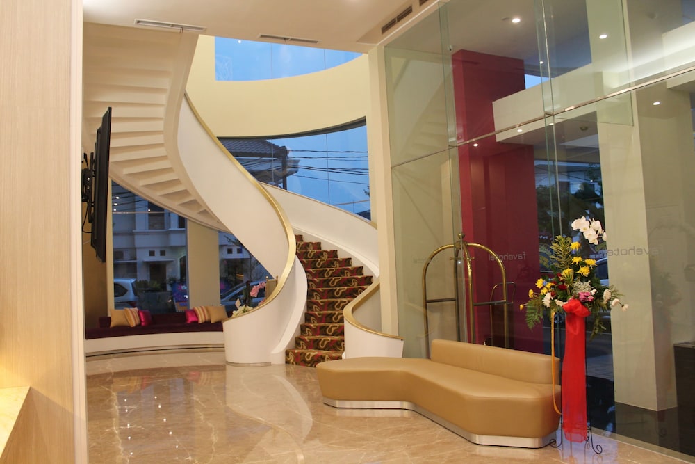 Lobby at Brits Hotel Puri Indah, JAKARTA