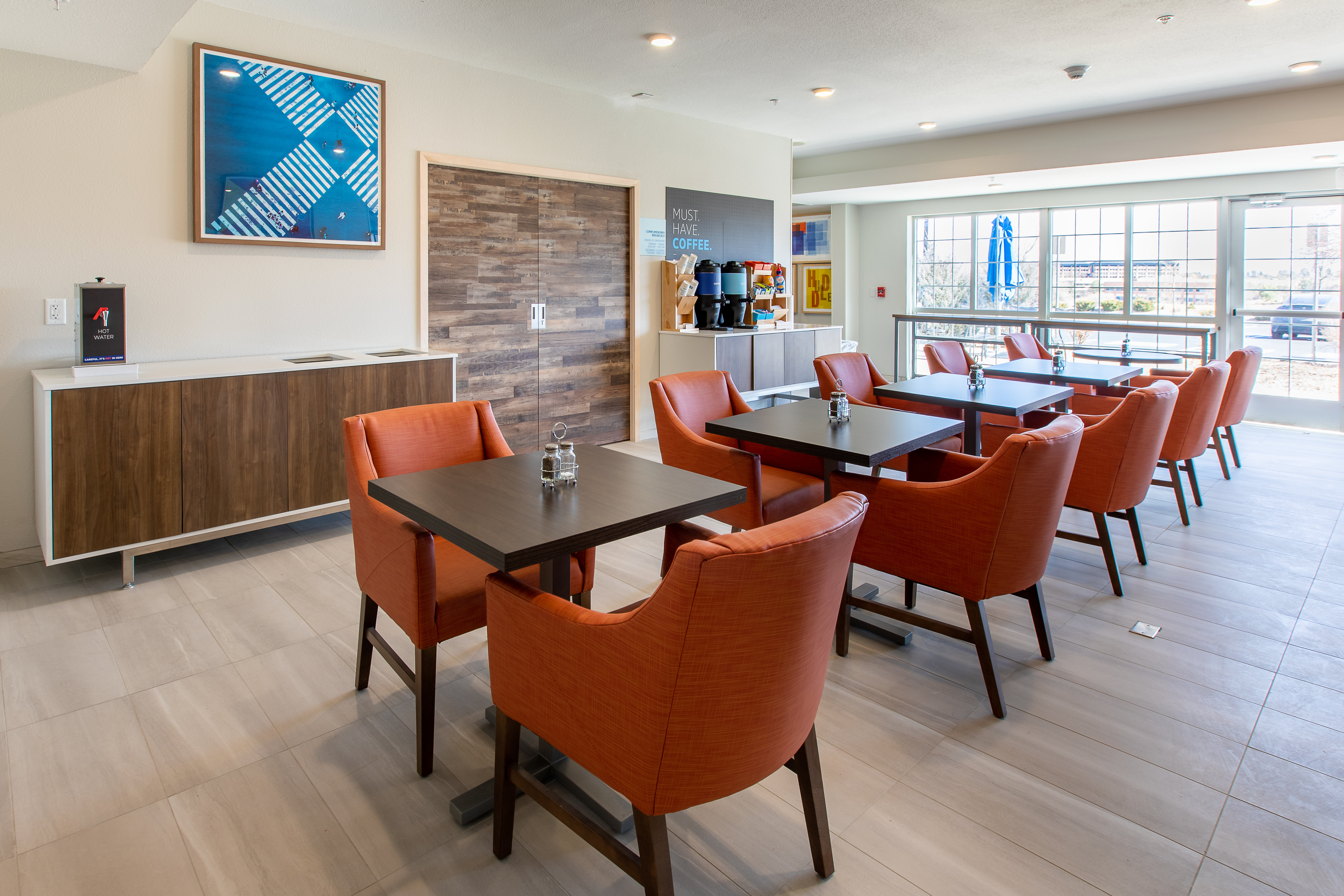 Holiday Inn Express & Suites Englewood - Denver South 32/44