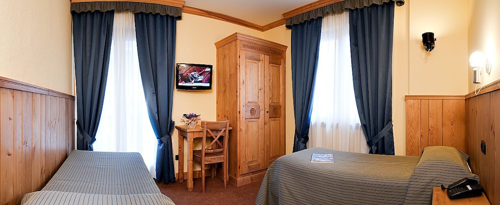Hotel Crampon 28/69