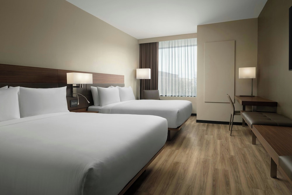 AC Hotel by Marriott Detroit at the Bonstelle 17/54