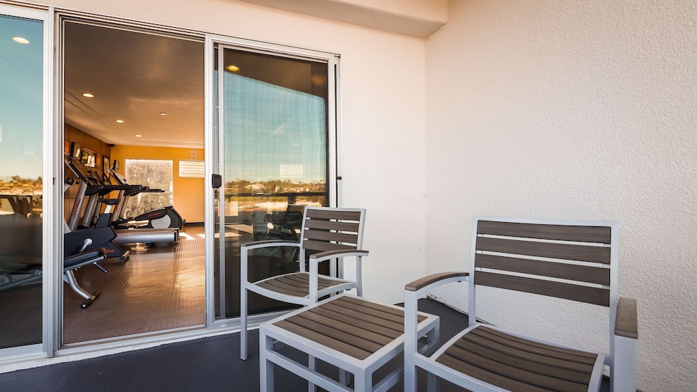 The Encinitan Hotel & Suites 27/35