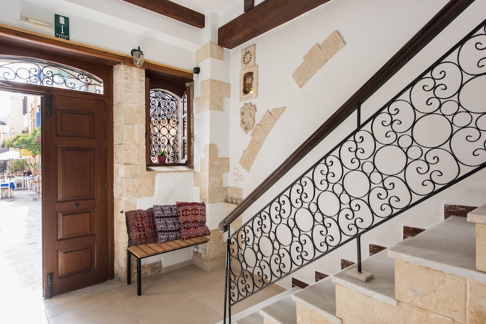 Harismari Cozy Hotel 4/50