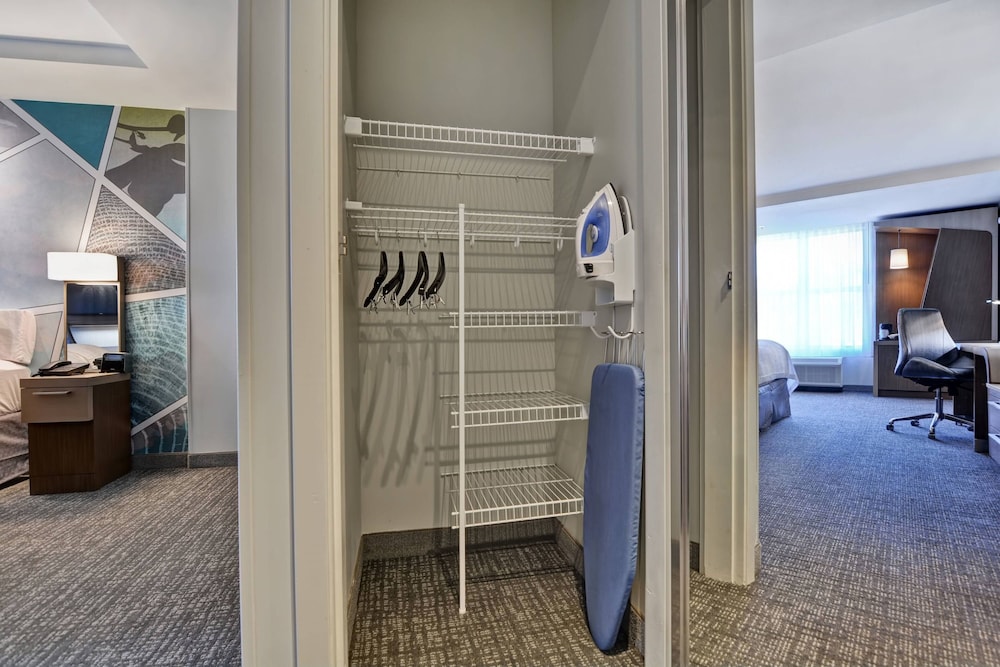 Courtyard By Marriott Jackson Madison 12/48