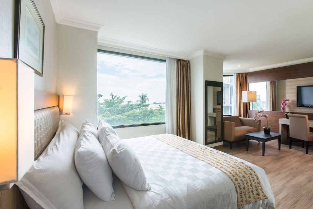 Almadera Hotel D H Quality Plaza Hotel Makassar 15/52