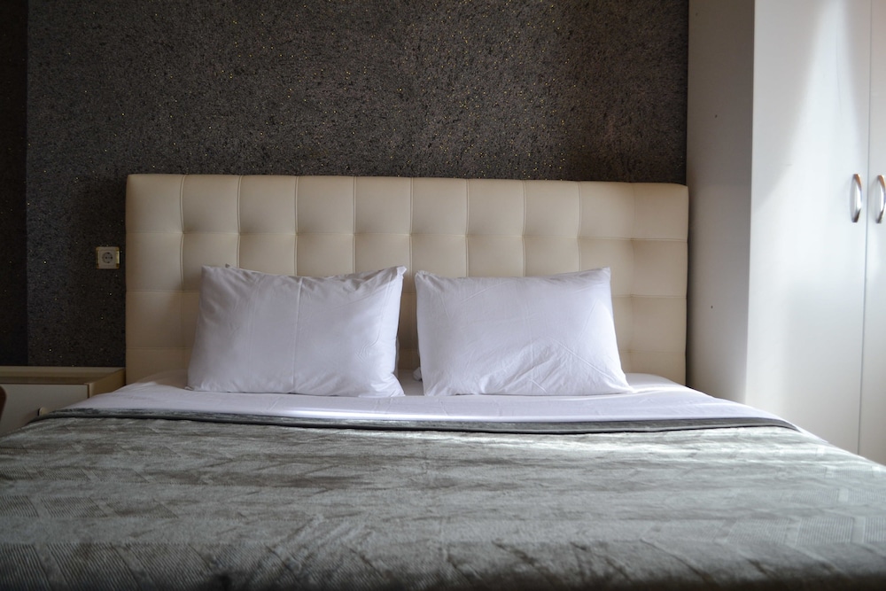 Artura Suite 23/50