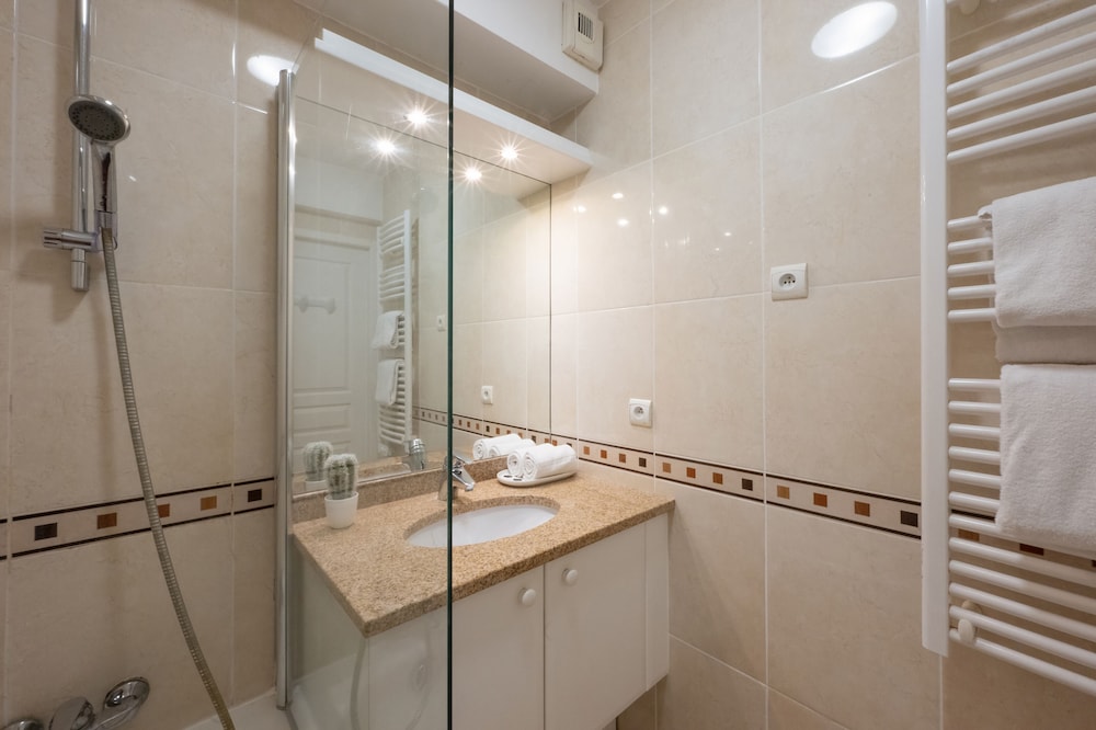شقة بسرير مزدوج مع أريكة، Nemea Le Lido Cagnes sur Mer 6/7