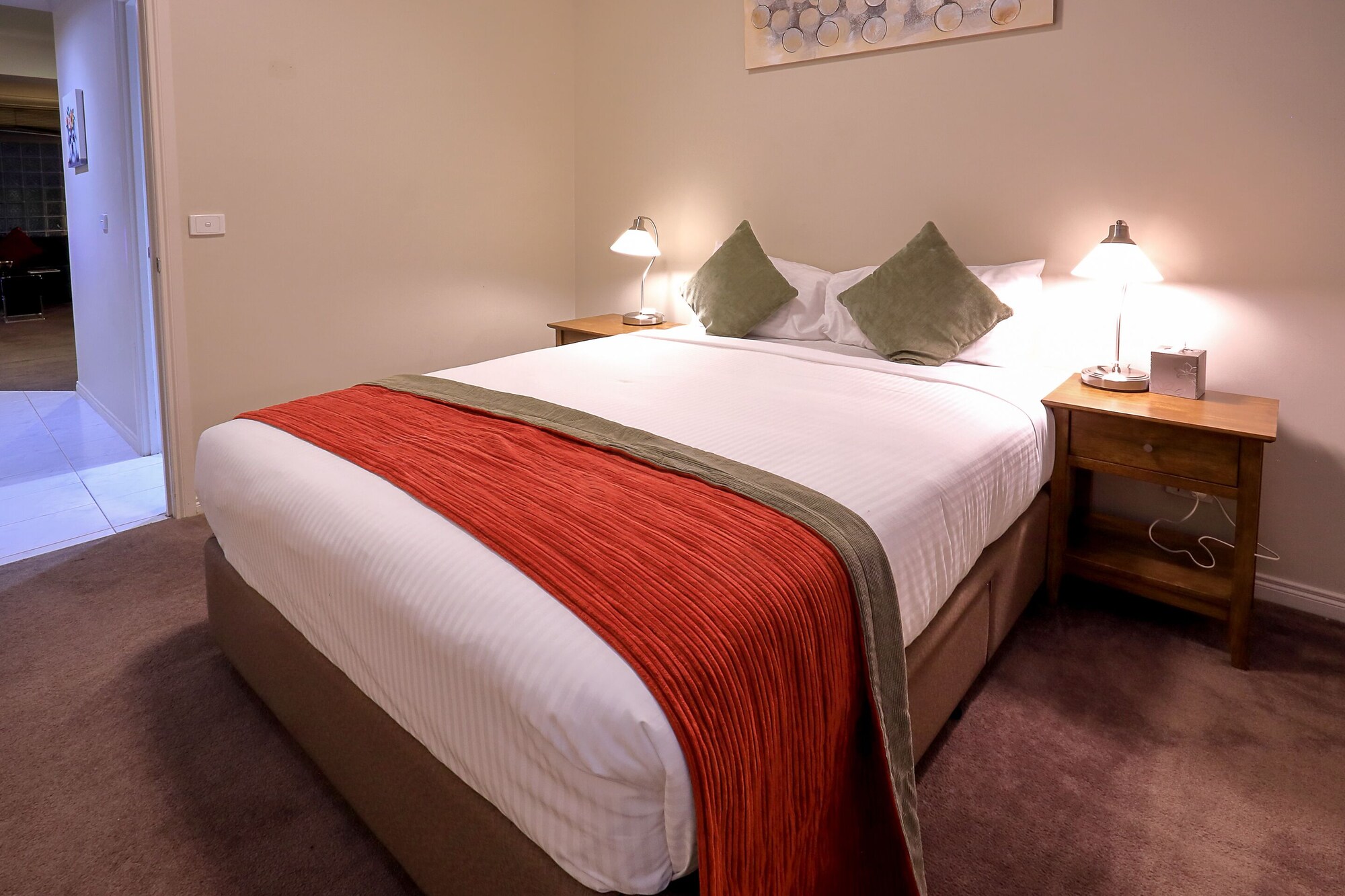 2 Bedrooms, Basement, Apartment, 1 Queen and 1 Double Bed