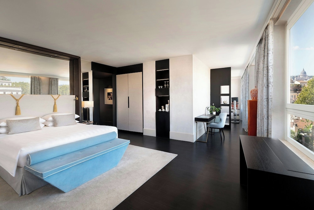 Room at Sina Bernini Bristol, Autograph Collection, ROME