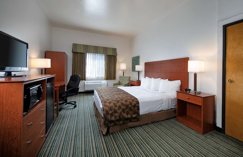 Best Western Liberty Inn 7/26