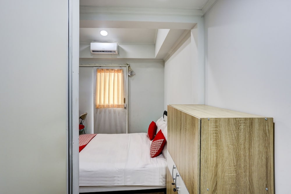 OYO 3300 Nadjara Residence Syariah 13/23