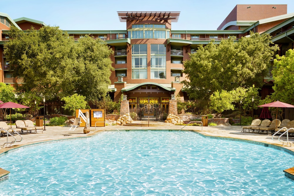 Disney Grand Californian 68/70