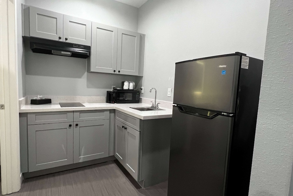 Baymont by Wyndham Freeport Texas 7/50