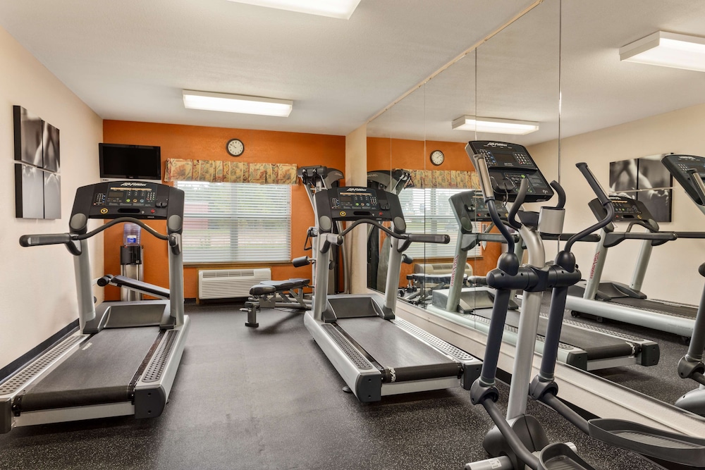 Country Inn & Suites by Radisson, Biloxi-Ocean Springs, MS 14/21