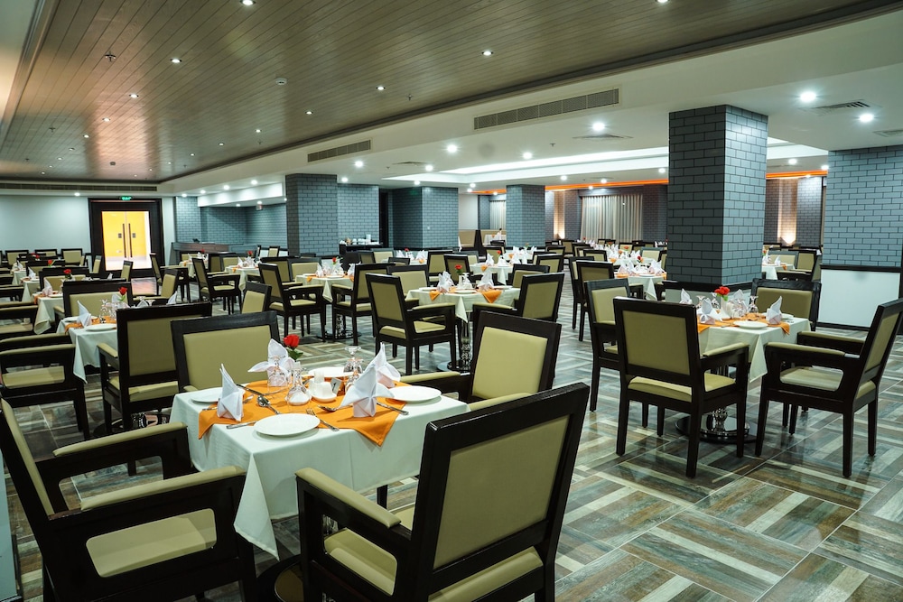 Arman Hotel 33/50