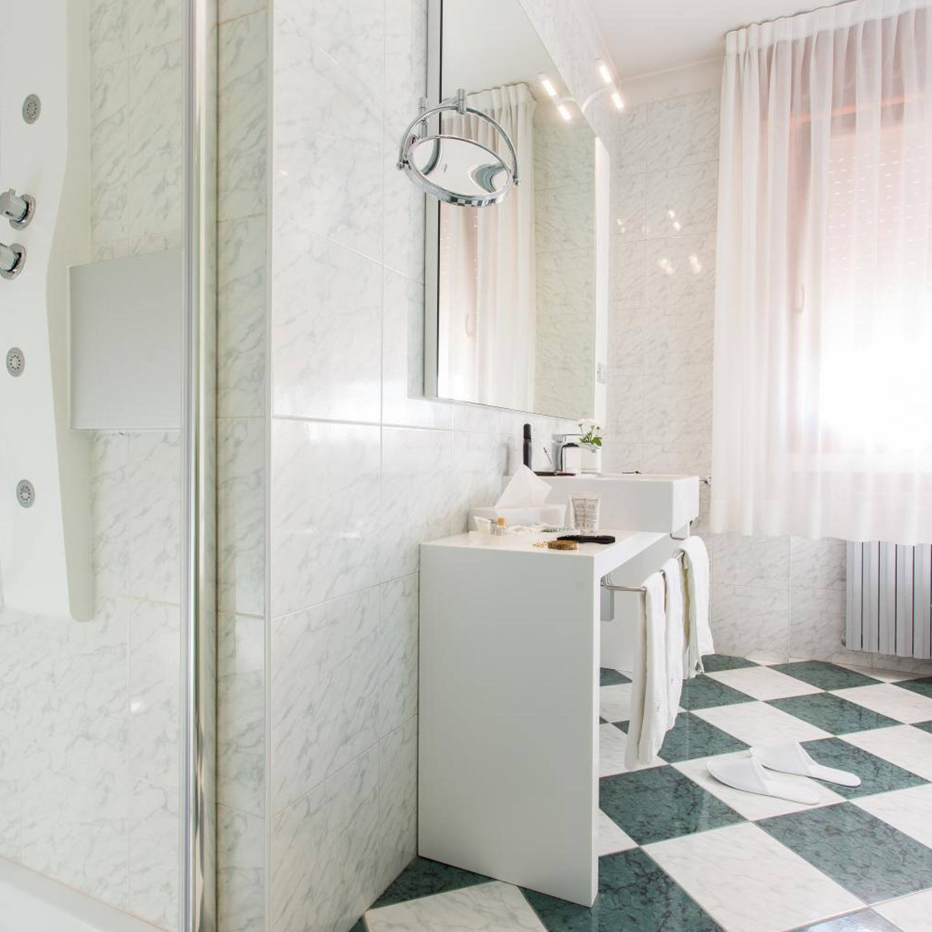 جناح تنفيذي، Terme delle Nazioni 7/7