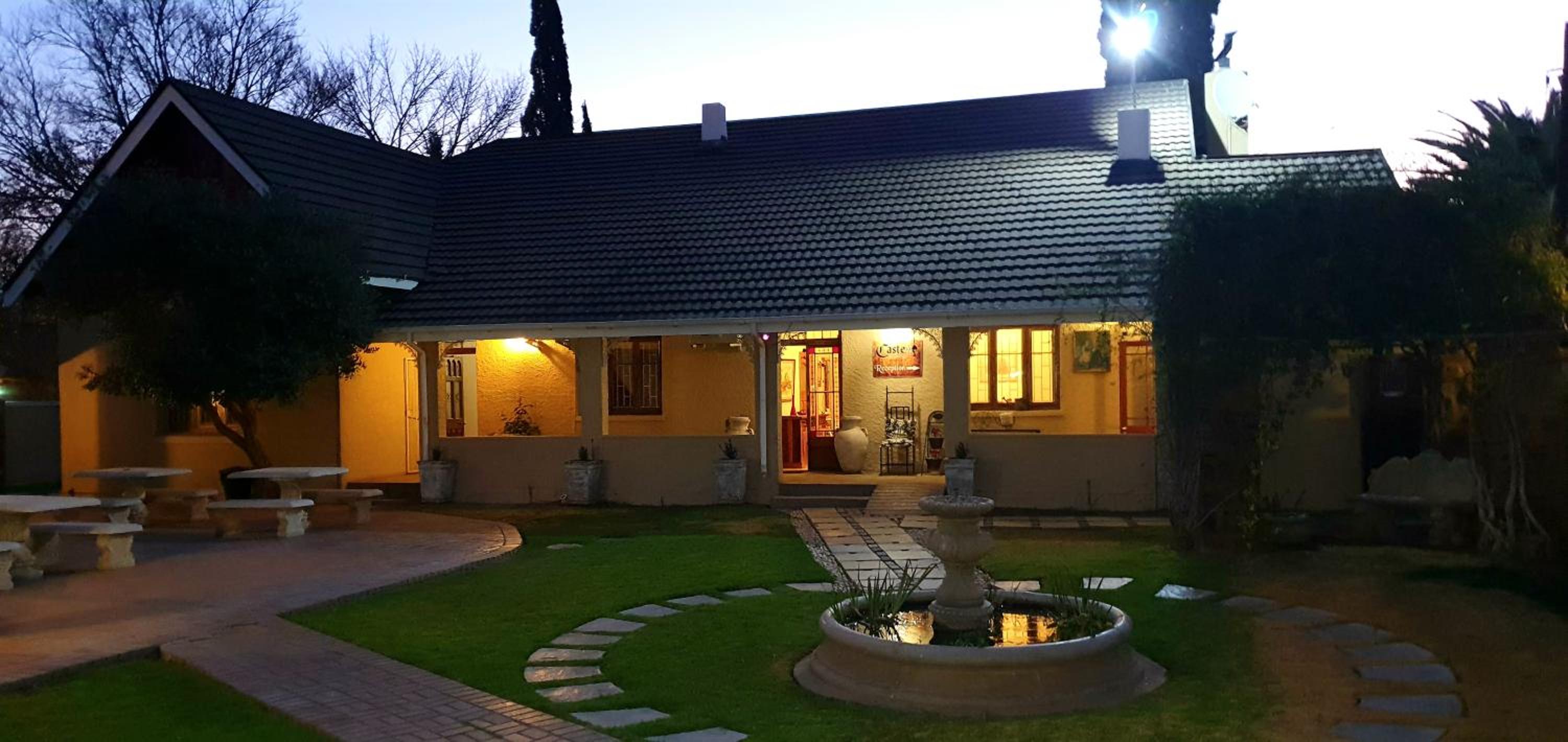 Castello Guesthouse 36/49