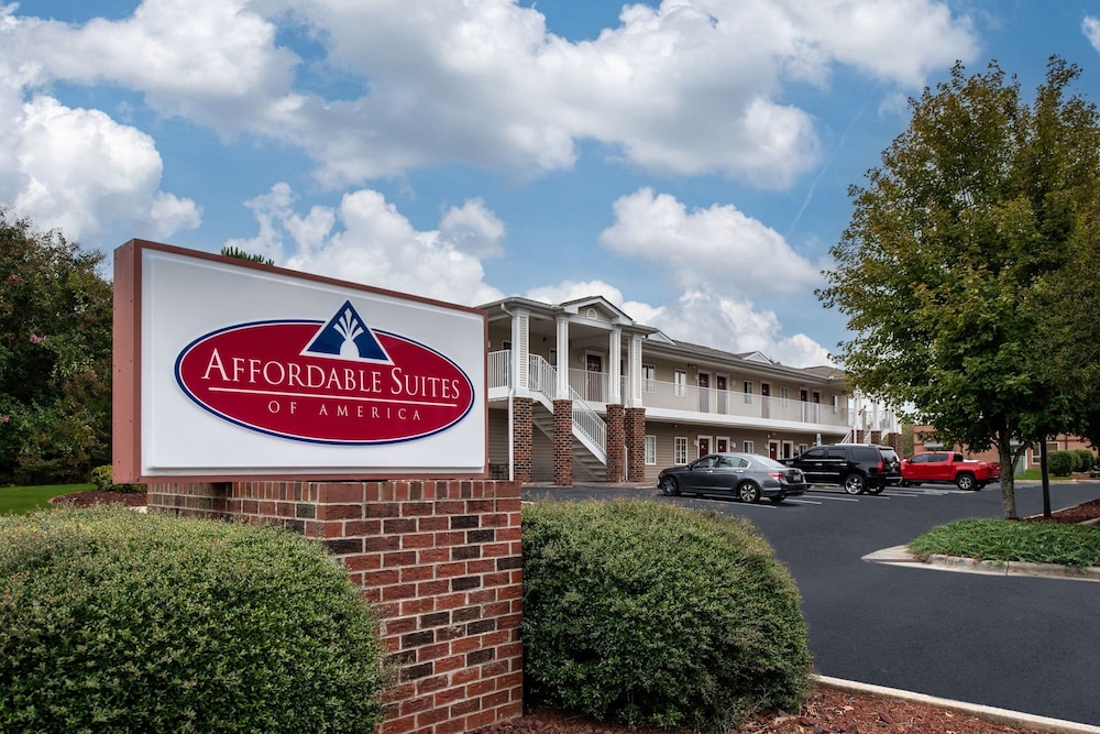 Affordable Suites Hickory/Conover NC Hotel 26/31