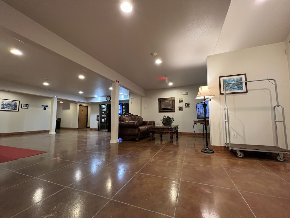 Americas Best Value Inn Suites Ada 9/16