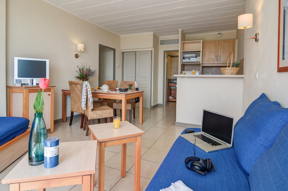 SOWELL HOTELS Ardeche 31/50